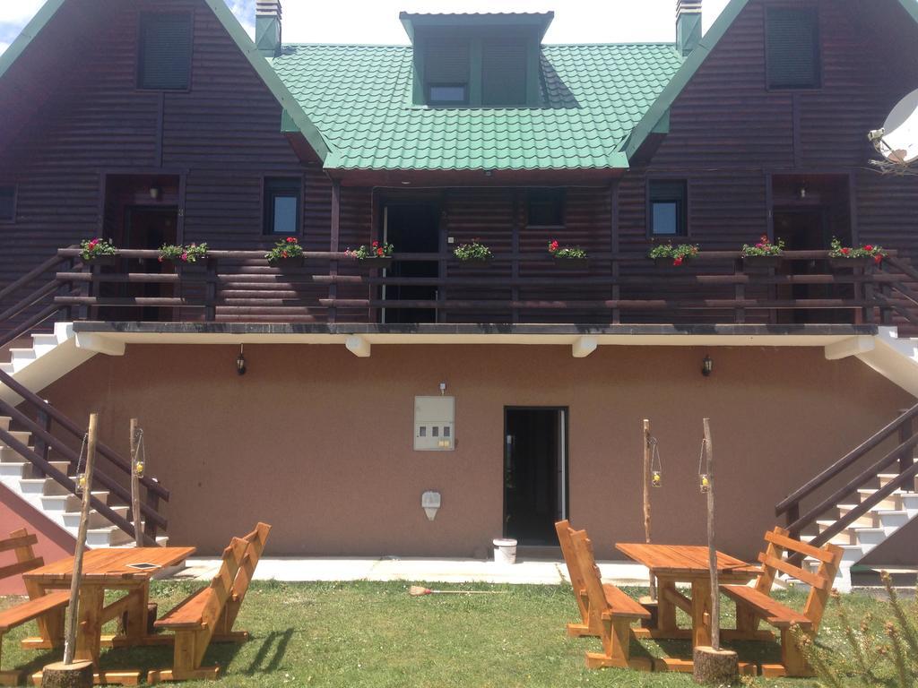 Sun Village Apartments Zabljak Екстериор снимка
