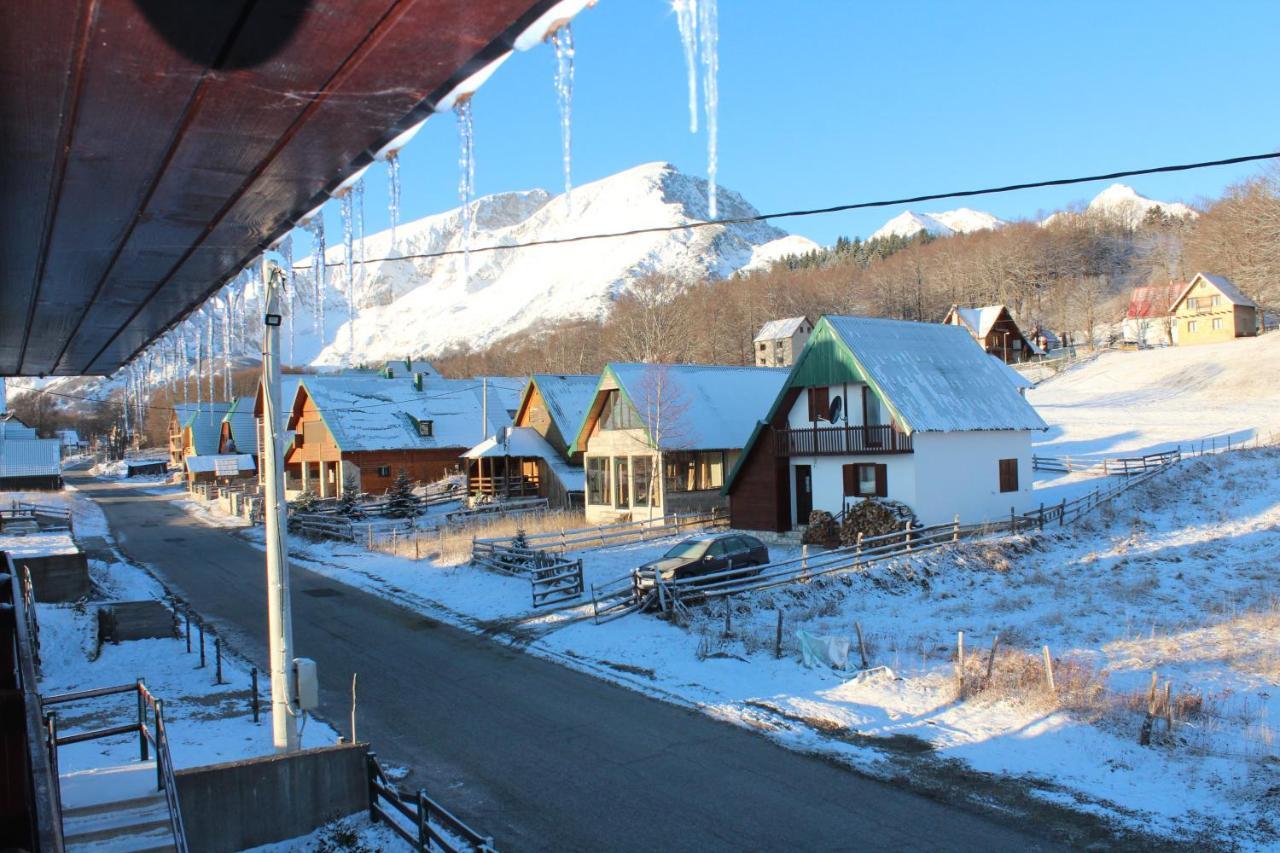 Sun Village Apartments Zabljak Екстериор снимка